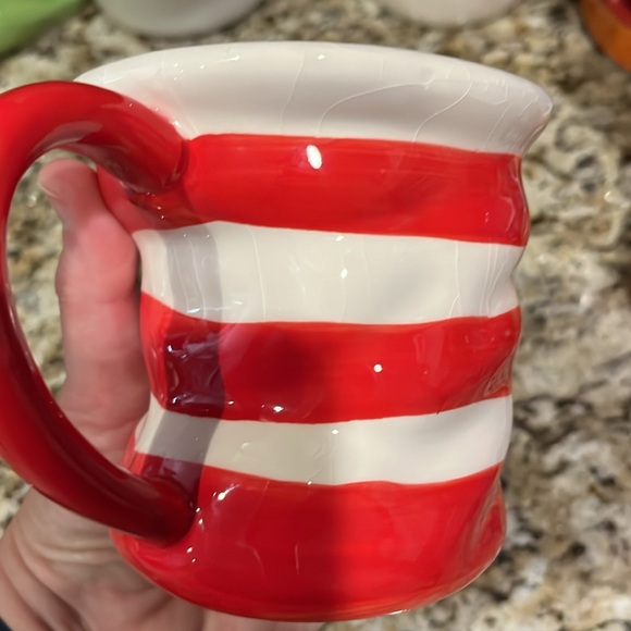 Universal’s Islands of Adventure Seuss Landing Cat in the Hat Mug Florida Cup - Picture 9 of 10